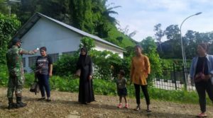 Lewati Jalur Tidak Resmi, Sembilan PMI Non Prosedural Diamankan Satgas Pamtas Yonif 642