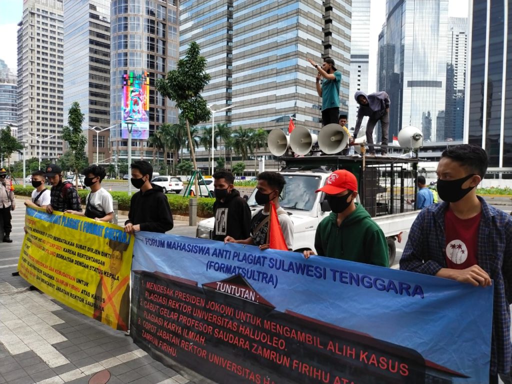 Kasus Plagiat Rektor UHO Mandek, Format Sultra : Kuat Dugaan Dirjen Dikti Masuk Angin