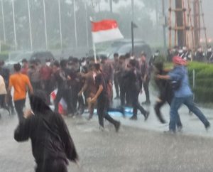 Soroti Kejahatan Lingkungan PT VDNI dan PT OSS, Masa Aksi Dihajar Preman