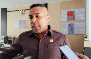 Ketua Komisi III Soroti Kinerja Satpol PP Kendari, Tak Prioritaskan Penertiban APK yang Melanggar Perda