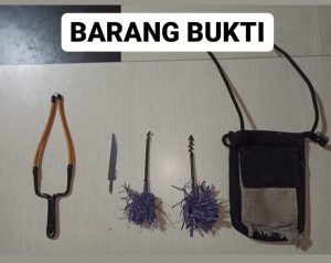Dua pemuda di Kendari Diamankan Tim Buser 77, Lantaran Kedapatan Membawa Sajam