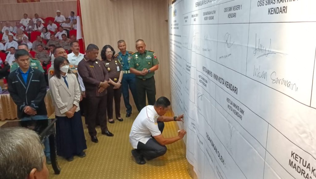 Pemkot Kendari Bersama Forkopimda Deklarasi Anti Tawuran dan Kekerasan Antarpelajar