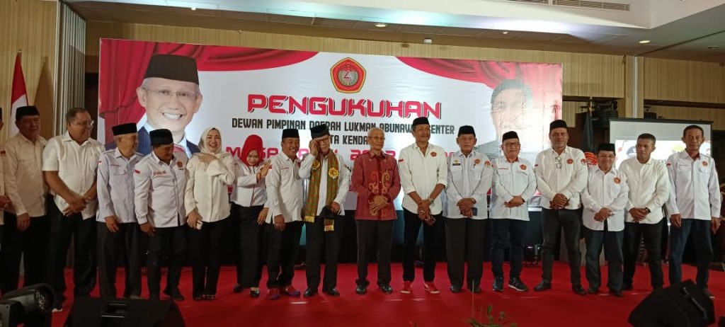 Pengurus DPD LA Center Kendari Dikukuhkan, Lukman Abunawas : Tetap Solid Dalam Membantu Masyarakat