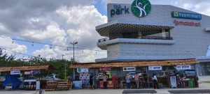 Kolaborasi The Park Mall Kendari dan Milhanah Indonesia Sediakan Tempat Bukber Bertajuk Kampung Ramadan