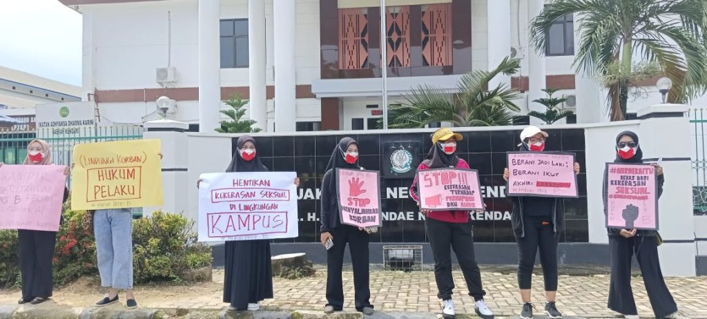 Jelang Pembacaan Tuntutan Kasus Dugaan Asusila Prof B, Alpen Sultra Gelar Aksi Tutup Mulut