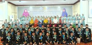SMP IT Al Qalam Kendari Gelar Wisuda Tahfidz dan Penamatan Siswa-Siswi Kelas 9 Angkatan VII