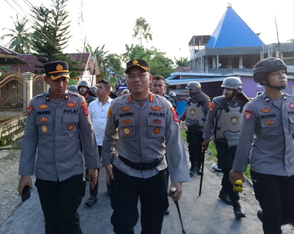 Berlangsung Ricuh Karena Ada Penyusup, Polresta Kendari Terpaksa Bubarkan Massa Aksi