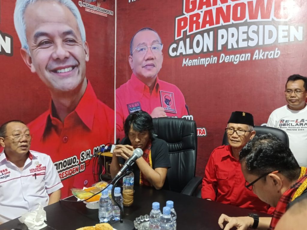 Bertandang ke Kota Kendari, Adian Napitupulu Resmikan Posko TKRPP Sultra