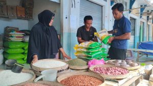 Bulog Wakatobi Lakukan Sidak di Pasar, Cek Penyebab Melonjaknya Harga Beras