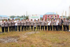Peringati Hari Bhayangkara ke-78, Polda Sultra Tanam Ratusan Pohon di Nanga-nanga