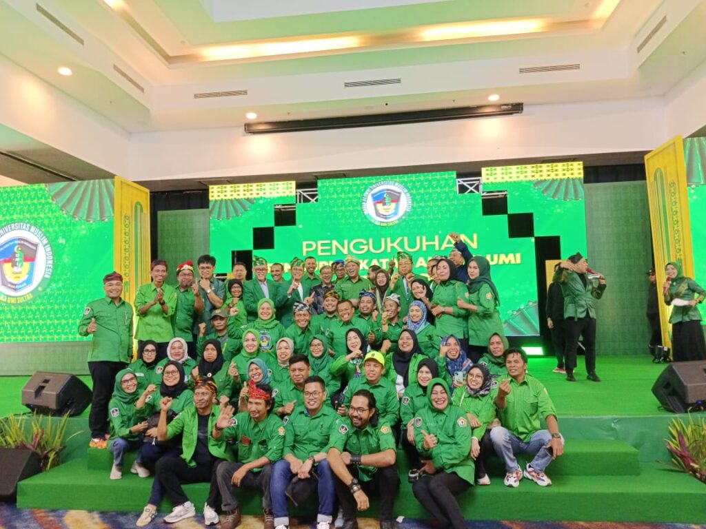 Dilantik Sebagai Ketua IKA UMI Sultra, Ruksamin Bakal Fokus pada Peningkatan Ekonomi Pemberdayaan dan Pendidikan