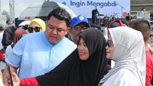 Politisi PDIP Nirna Lachmuddin Ikut Meriahkan Jalan Santai Gemoynya Kendari
