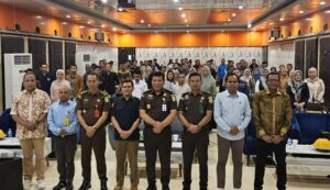 Kejari Kendari Sosialisasi Sadar Hukum Kepada Panitia Pemungutan Suara