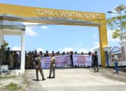 Ahli Waris Segel Rumah Jabatan Bupati Konawe Selatan, Tuntut Ganti Rugi Lahan