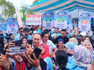 ASR-Hugua Jelaskan 8 Program Unggulan Kepada Ribuan Masyarakat saat Kampanye di MTQ Kendari