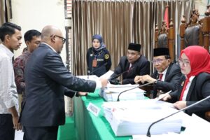 KPU dan Bawaslu Kendari Hadapi Sidang DKPP, Tuduhan Kelalaian Verifikasi Dokumen Caleg
