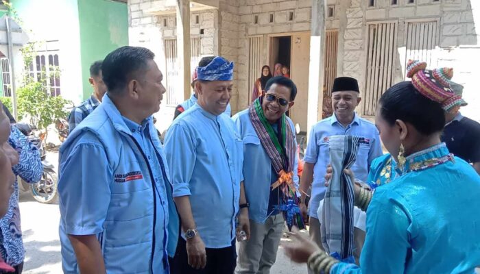 Suwandi Andi Serukan Dukungan untuk ASR-Hugua saat Kampanye di Pasarwajo Buton