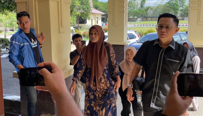 Propam Polda Sultra Periksa Guru Supriyani Terkait Dugaan Pelanggaran Etik Penyidik Polsek Baito