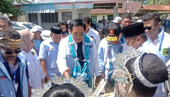 Kampanye di Muna, Hugua Janjikan Asuransi 100 Juta untuk Petani dan Nelayan