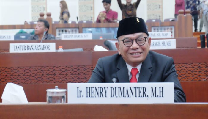 Terdakwa Nina Wati Bebas Berkeliaran, Anggota DPRD Sumut Ir Hendry Dumater: Ada Apa dengan Hakim dan Jaksa