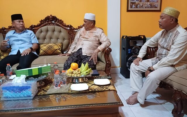 Andi Sumangerukka Minta Masukan LM Sjafei Kahar untuk Pembangunan Kepulauan Buton