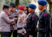 Kapolri Hadiahi Pin Emas kepada Kompol Pandu Winata, Ini Prestasinya