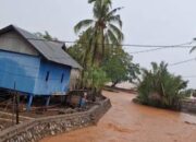 Diduga Akibat Aktivitas PT TBS, Aliran Kali dan Pesisir Pantai Tercemar, Nelayan Bombana Merasa Terdampak
