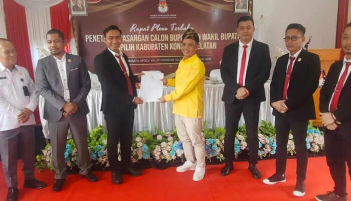 KPU Konawe Selatan Tetapkan Irham-Wahyu sebagai Bupati dan Wakil Bupati Terpilih 2024