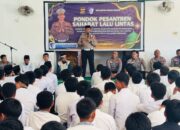 Ditlantas Polda Sultra Edukasi Santri soal Keselamatan Berkendara Lewat Program Sahabat Lalu Lintas