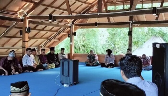 Lindungi Cagar Budaya, Musyawarah Adat Putuskan Tambahan Bangunan Masjid Keraton Liya di Bongkar