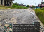Warga Lorong Embun Kendari Keluhkan Jalan Rusak Akibat Minim Drainase Permanen