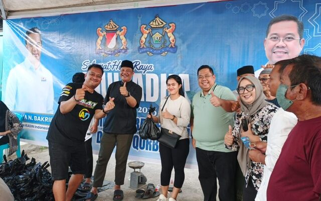Idul Adha 1446 H, KADIN Sultra Salurkan 500 Kg Daging Kurban untuk Warga Kurang Mampu