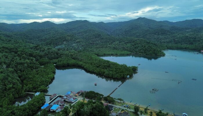 Rencana Jetty Storage Tank di Waworaha Disorot, Dari Tata Ruang Hingga Ancaman Pariwisata Bahari