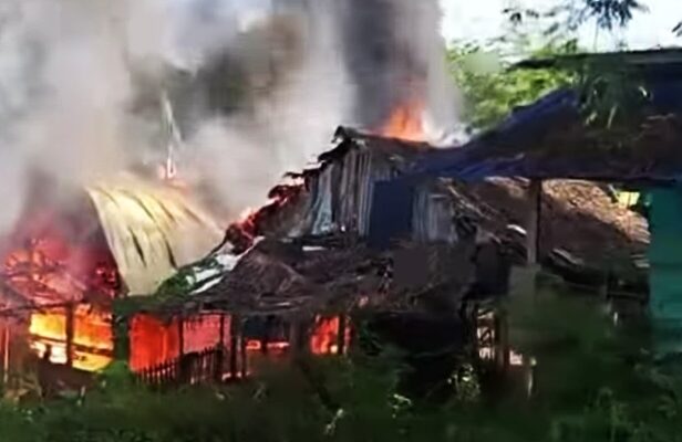 Api Lahap Rumah Semi Permanen di Kendari, Kerugian Ditaksir Puluhan Juta