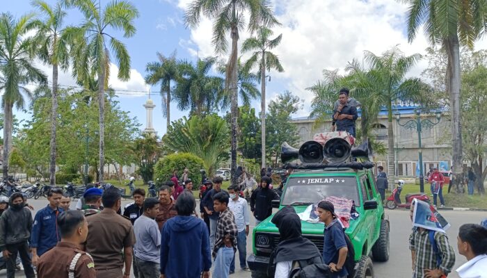 Skandal Tipikor Bandara Kolut, Gertak Sultra Minta Kejati Seret Bupati ke Meja Hukum