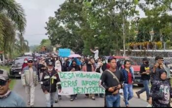 Ratusan Warga Desa Torobulu Demo PN Andoolo, Minta Hakim Adil Sikapi Gugatan Terhadap PT WIN
