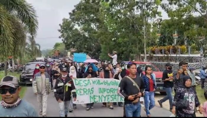 Ratusan Warga Desa Torobulu Demo PN Andoolo, Minta Hakim Adil Sikapi Gugatan Terhadap PT WIN